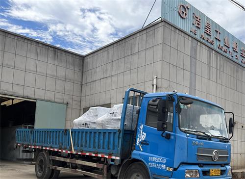 防爆型工业吸尘器打包发货—张家港乐虎lehu工业吸尘器_乐虎lehu