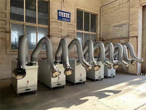 无锡客户定制的5套脉冲焊烟除尘器走一车——乐虎lehu工业_乐虎lehu