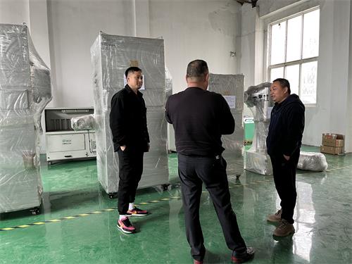 接待新老客户来我司莅临考察——张家港乐虎lehu工业_乐虎lehu