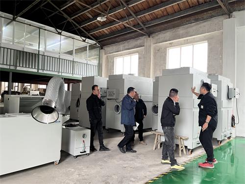 接待新老客户来我司莅临考察——张家港乐虎lehu工业_乐虎lehu