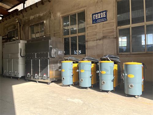 脉冲滤筒除尘器和工业吸尘器打包发往浙江、吉林——乐虎lehu工业_乐虎lehu