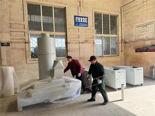 旋风湿式除尘器、便携式脉冲除尘器打包发货_乐虎lehu